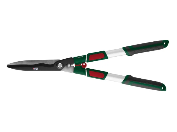 Telescopic hedge trimmer, with transport lock